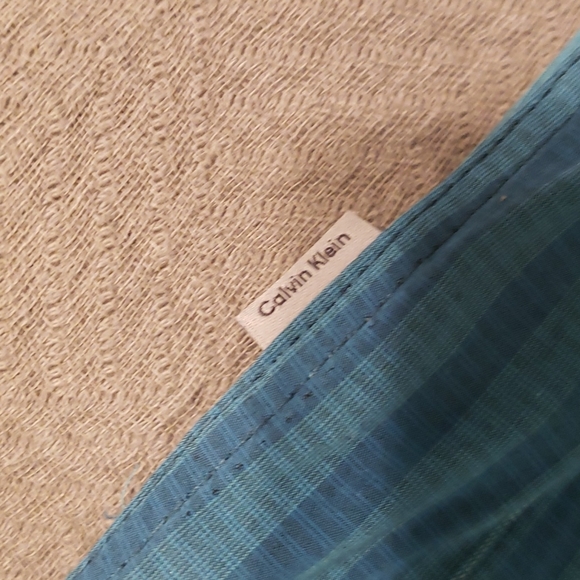 Calvin Klein shirt size med - Picture 4 of 5